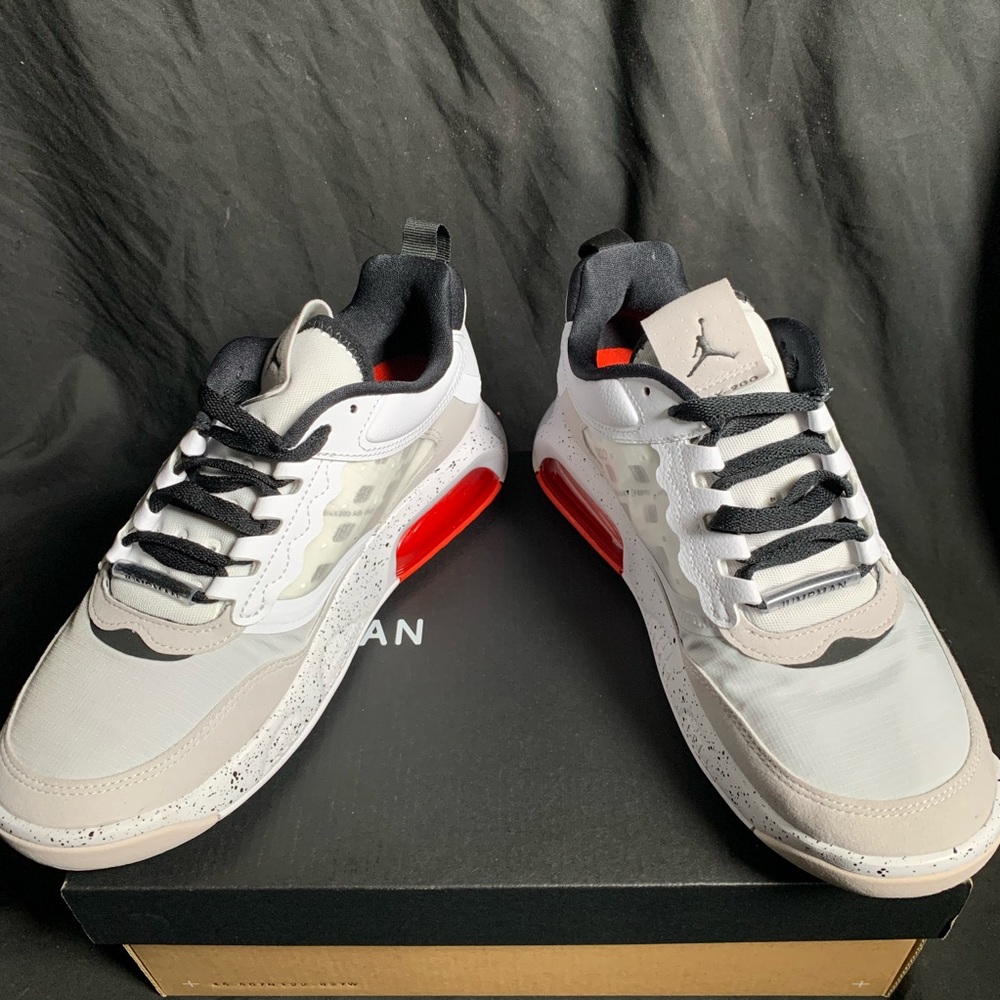 Nike Jordan Air Max 200 White Red Grey SZ 8.5